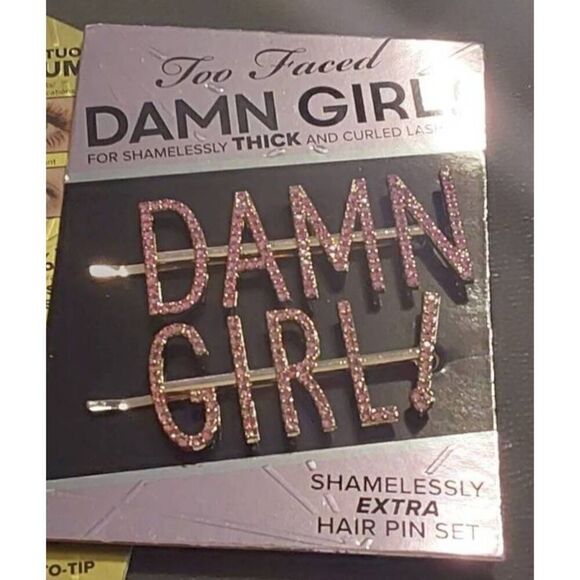 New~Limited Edition Too Faced Damn Girl Pink Rhinestone Hair Pin Set Duo - Picture 1 of 1